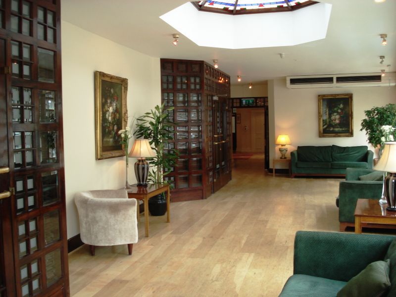 Maldron Hotel Merrion Road Dublin Exterior photo